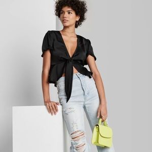 NWT Wild Fable Cropped Short Sleeve Tie-Front Flutter Top